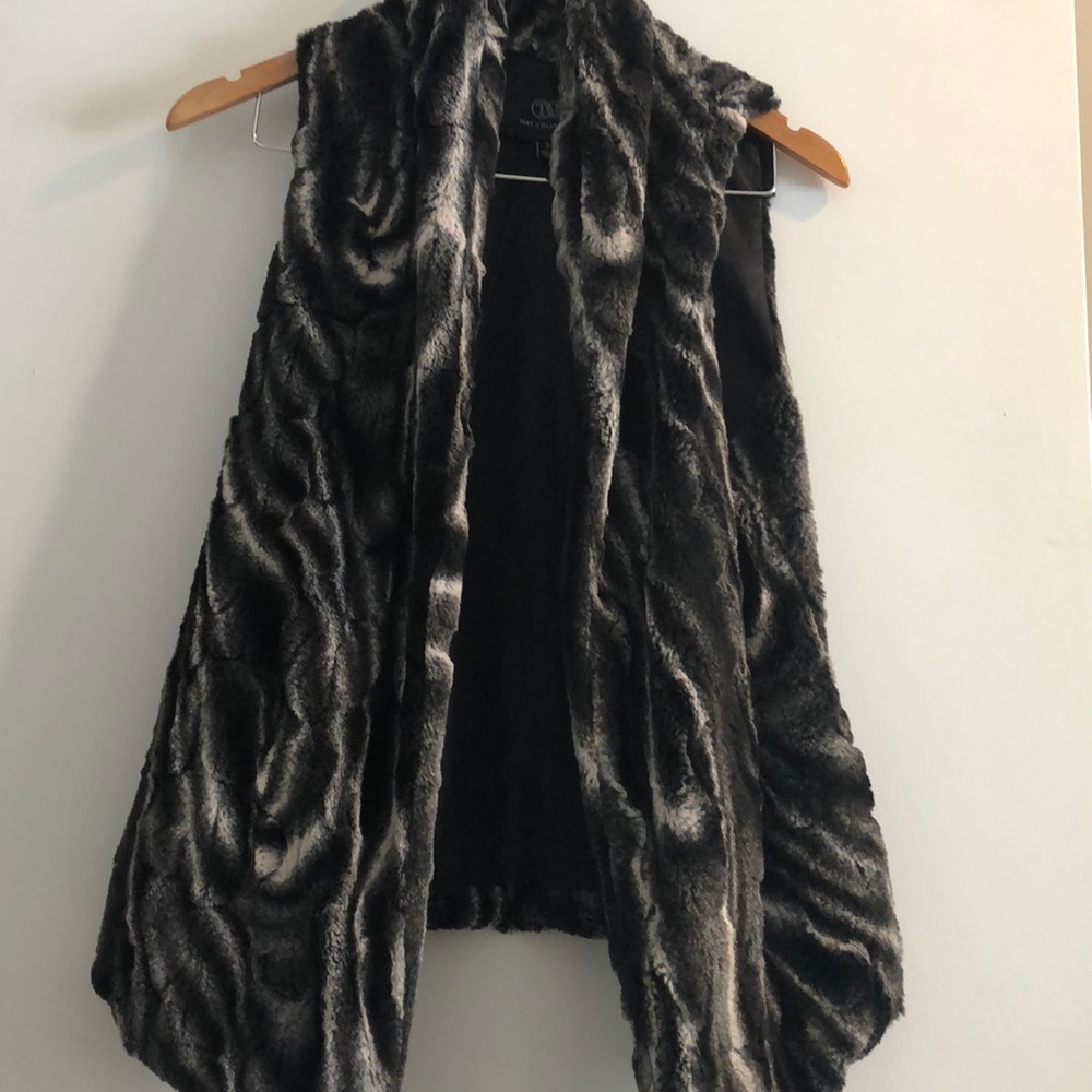 Fur vest- size- Small.